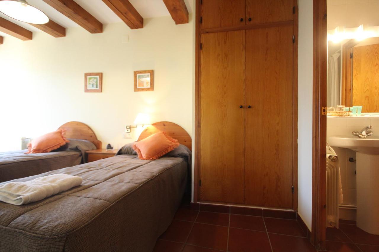 Hostal Centre Del Montsec Llimiana Εξωτερικό φωτογραφία