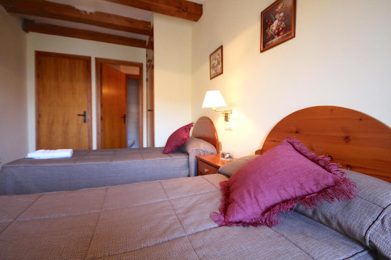 Hostal Centre Del Montsec Llimiana Εξωτερικό φωτογραφία