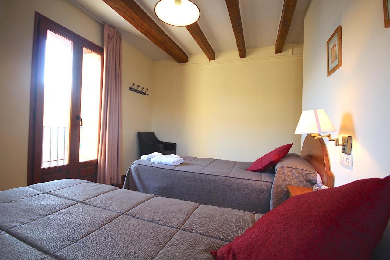 Hostal Centre Del Montsec Llimiana Εξωτερικό φωτογραφία