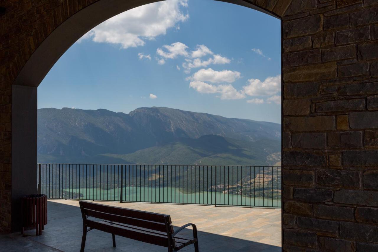 Hostal Centre Del Montsec Llimiana Εξωτερικό φωτογραφία